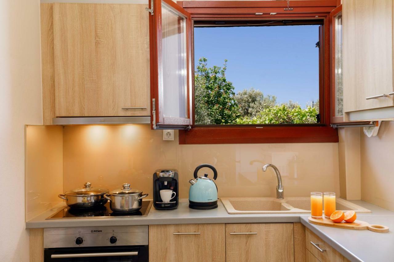 Lily'S Cottage Платанес Экстерьер фото