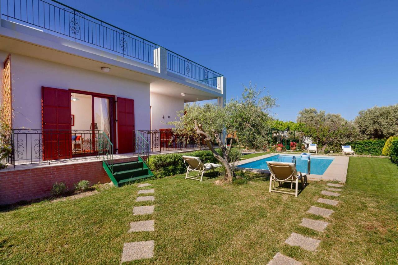 Lily'S Cottage Платанес Экстерьер фото
