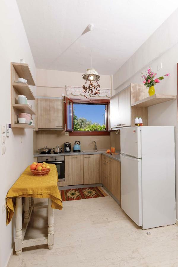Lily'S Cottage Платанес Экстерьер фото